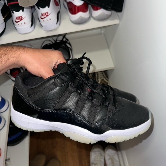 Bundle of 5 Hype Sneakers containing Nike Dunks, Jordans and Yeezy - Picture 7 of 15